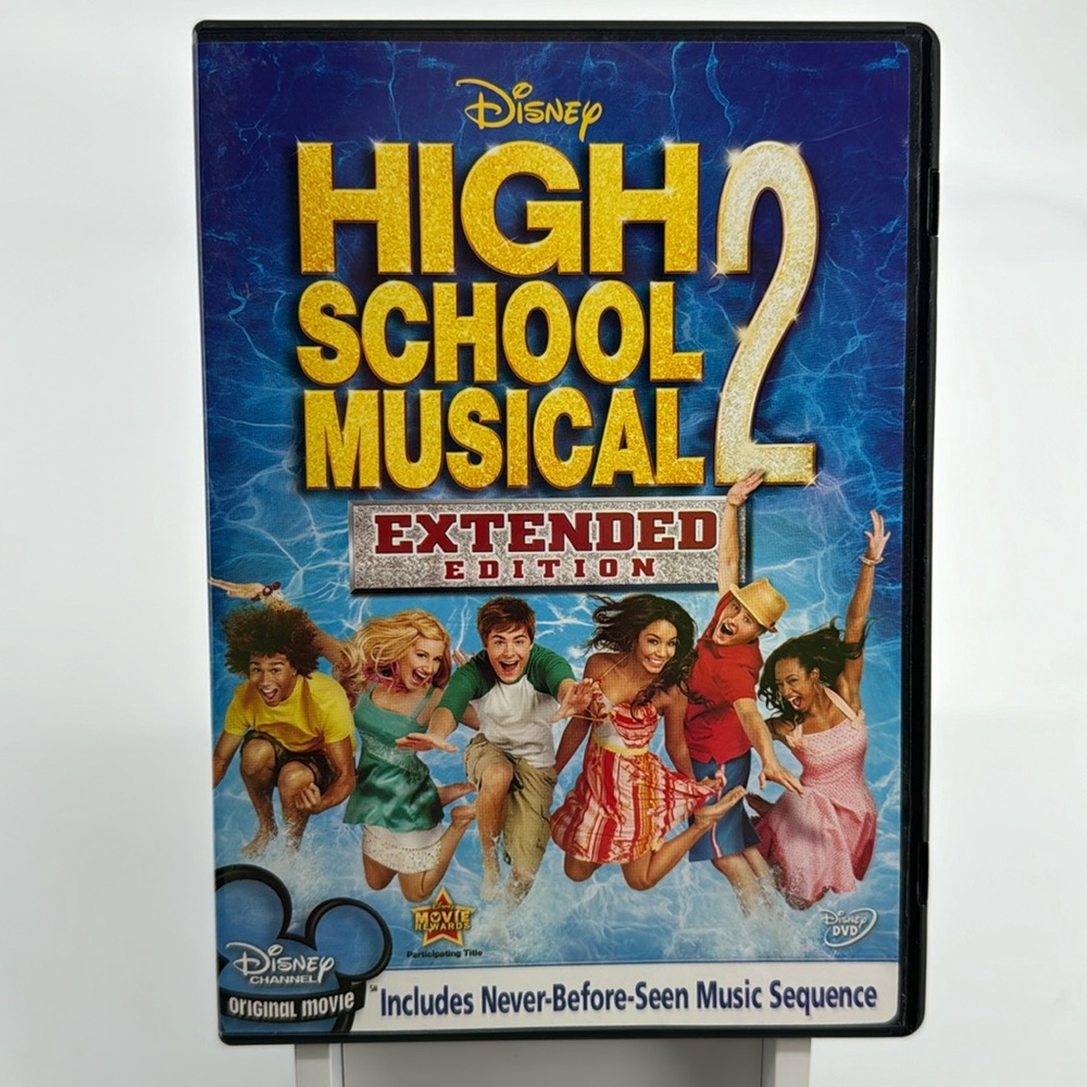 High School Musical 2. Extended Edition on DVD.